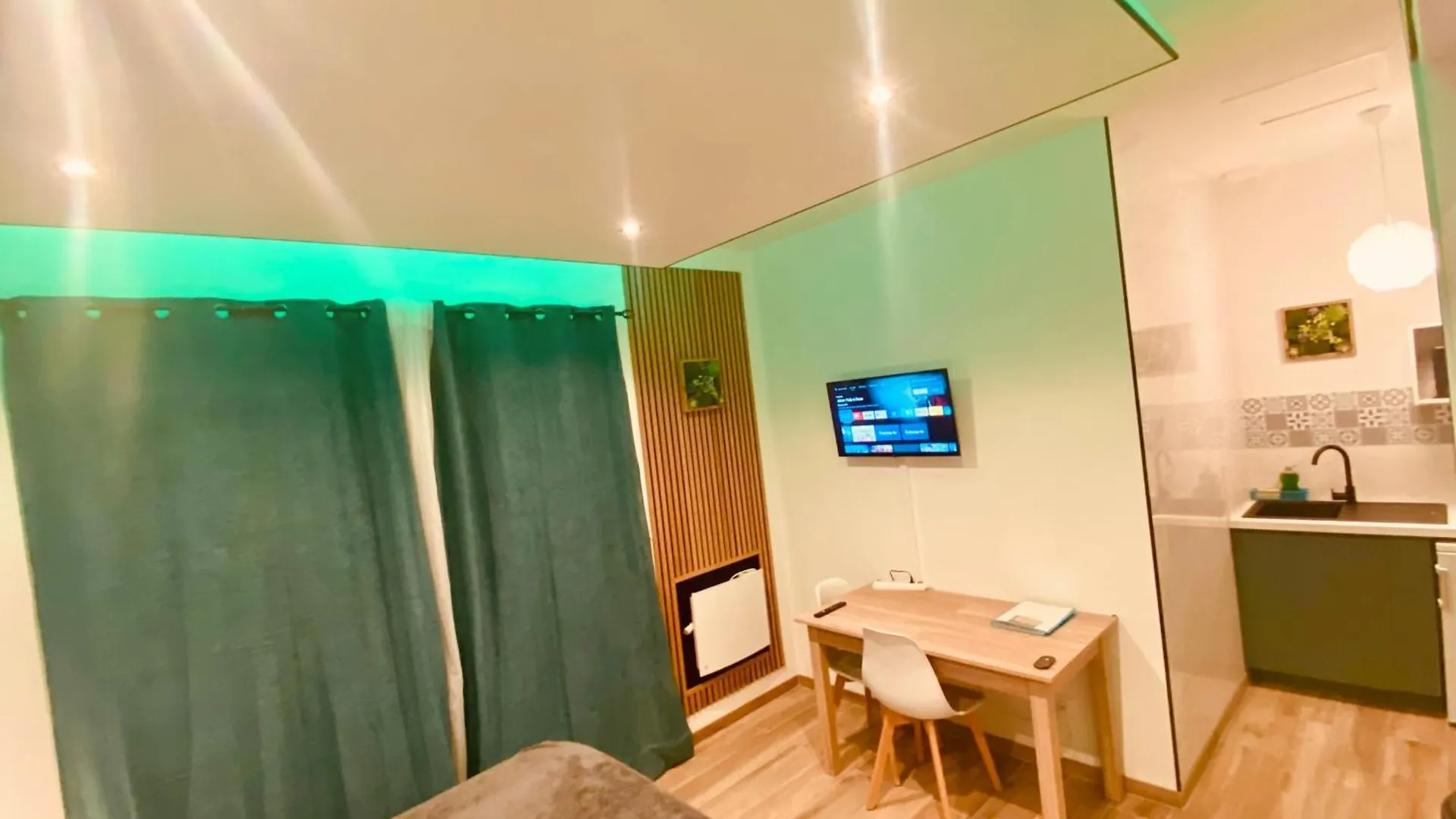 Love Room Champetre Secteur Meett Aussonne France